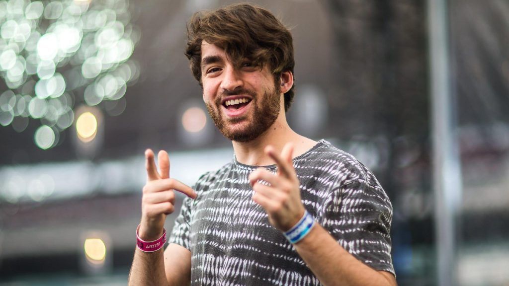 Oliver Heldens pinchando