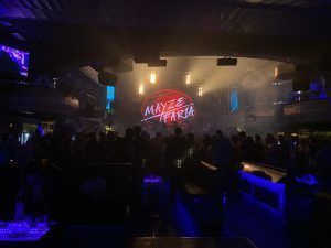 Mayze X Faria visitan visitan Teatro Kapital 2