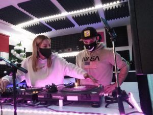EL TECHNO Y LAS MUJERES